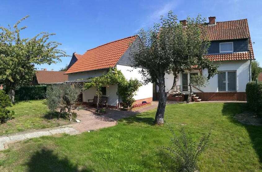 Haus zum Kaufen in Peine - Handorf 239.000 € 130 m²