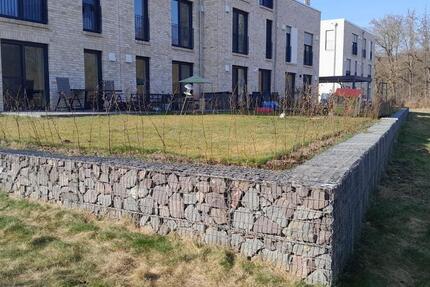 Stadtvilla im Bauhausstil zur Miete - Unverbaubarer Blick ins Grüne – Leben am Stadtrand mit Stil und Komfort