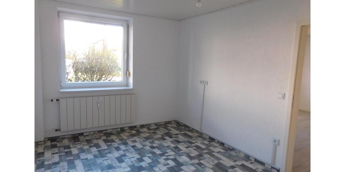 Erdgeschoßwohnung Wolfsburg Detmerode - 4 Zimmer, 70 m&sup2;, 180.000&euro; | Angebot:25990759