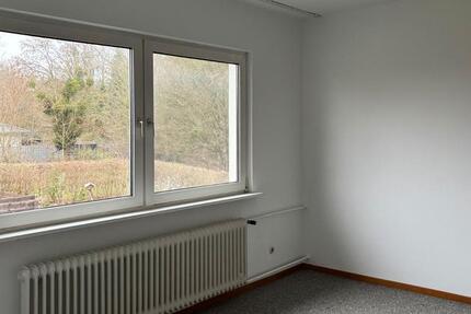 Wohnung Salzgitter Ortschaft Südost - 4 Zimmer, 100 m&sup2;, 650&euro; | Angebot:24373730