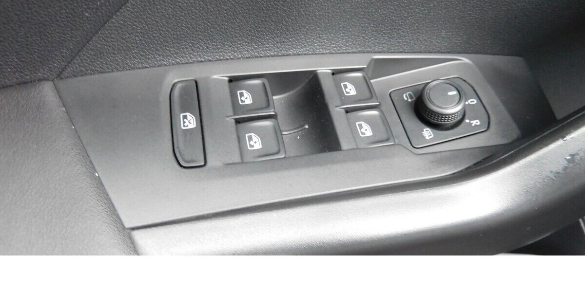 VW T-Cross 1.0 Life BMT TSI Klima Navi 41.300 km 16.990 &euro; Vordorf 38533