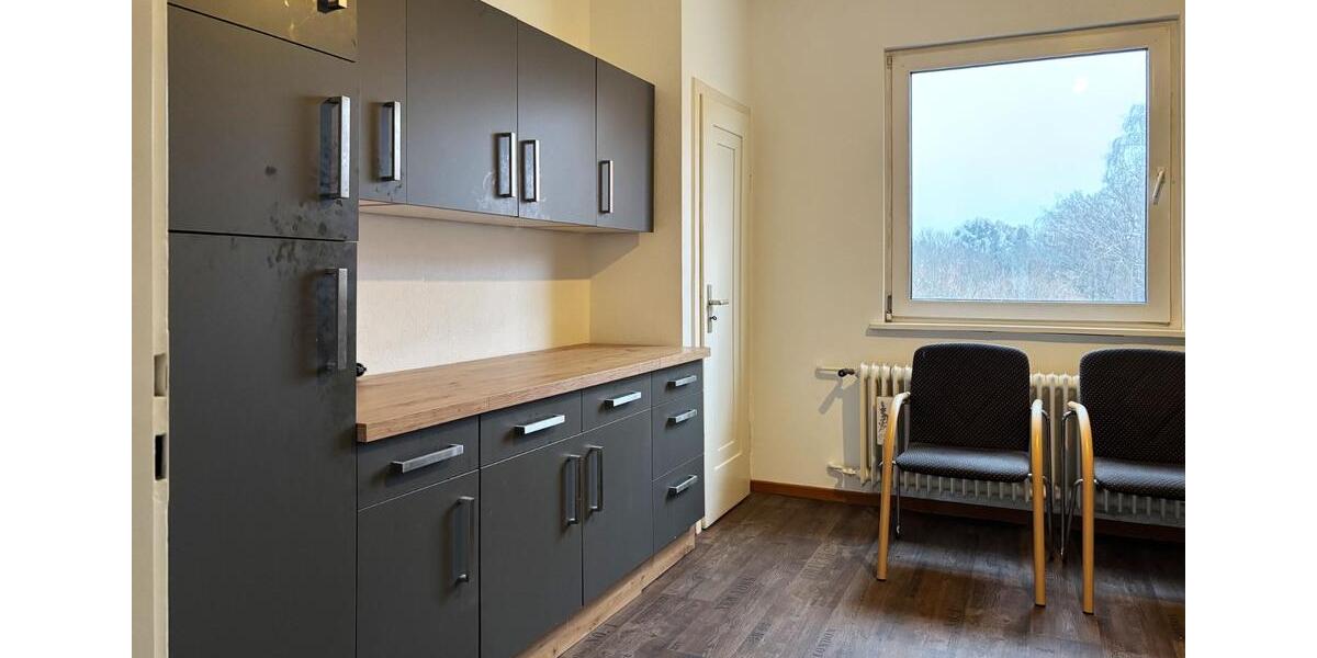 Etagenwohnung Salzgitter Ortschaft Südost - 4 Zimmer, 100 m&sup2;, 700&euro; | Angebot:24373737