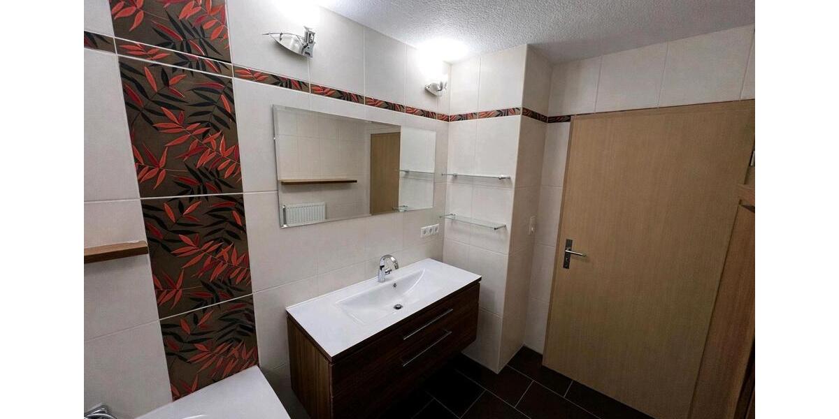 Einfamilienhaus Königslutter am Elm - 2 Zimmer, 120 m&sup2;, 1.000&euro; | Angebot:25422922