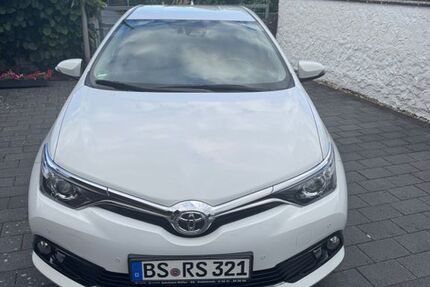 Toyota Auris 15.000 km 10.500 &euro; Cremlingen 38162