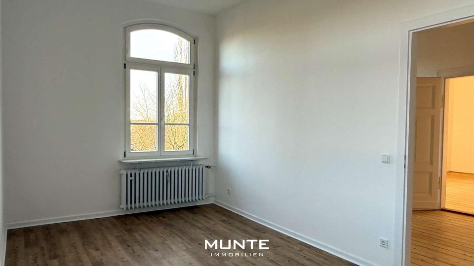 Etagenwohnung Braunschweig Timmerlah-Geitelde-Stiddien - 5 Zimmer, 175 m&sup2;, 1.200&euro; | Angebot:24597167