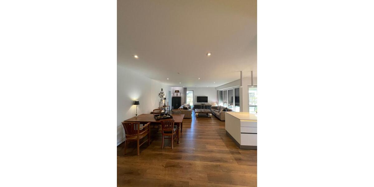 Erdgeschoßwohnung Wolfsburg - 4 Zimmer, 128 m&sup2;, 675.000&euro; | Angebot:24396381