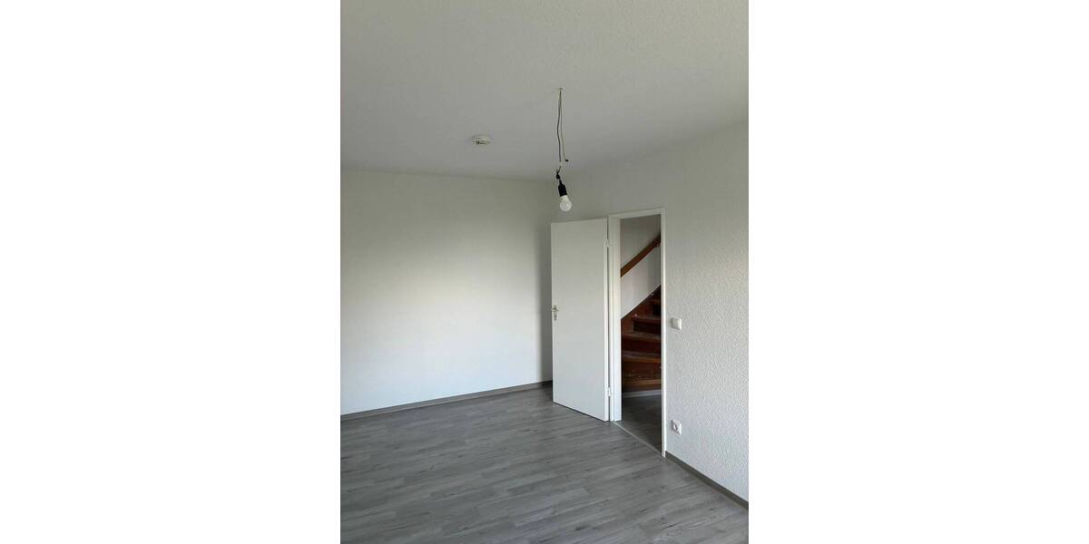 Etagenwohnung Salzgitter Lebenstedt - 3 Zimmer, 65 m&sup2;, 392&euro; | Angebot:26805902