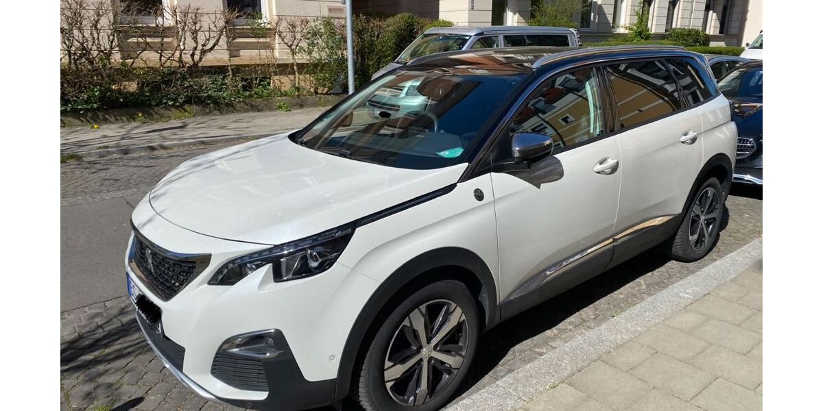 Peugeot 5008 129.400 km 16.400 &euro; Braunschweig 38102