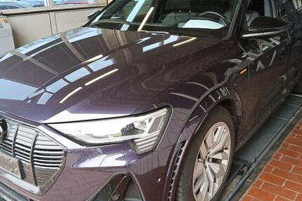 Audi e-tron 58.800 km 44.950 &euro; Salzgitter 38259