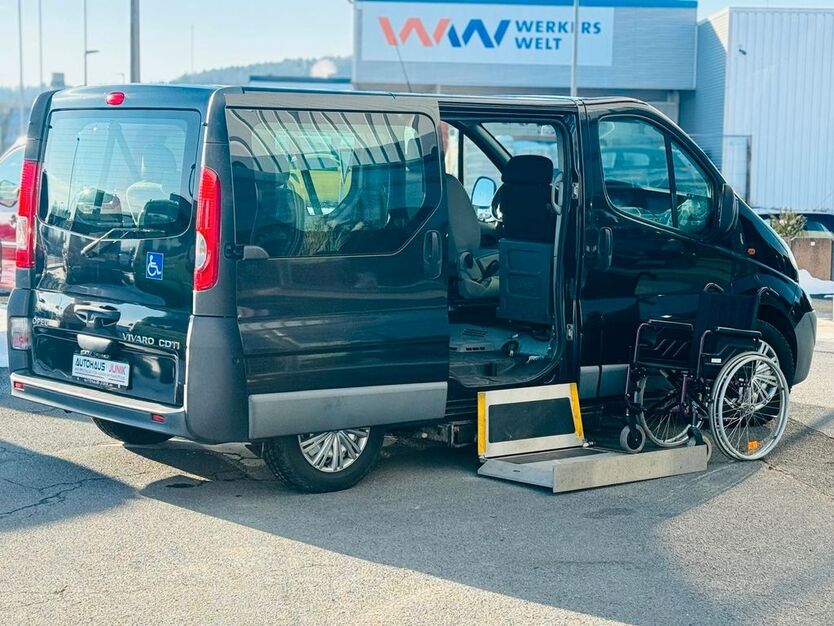 Opel Vivaro 110.000 km 24.900 € Salzgitter 38259