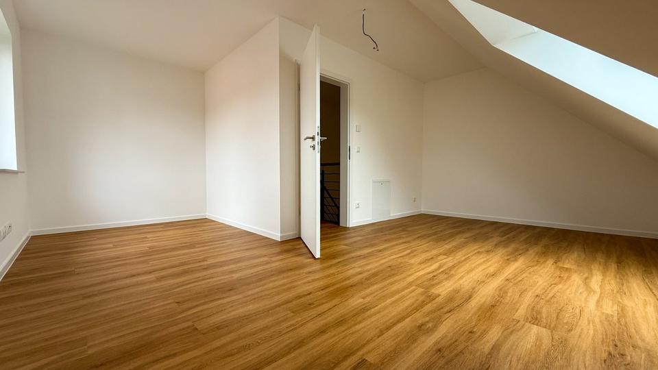 Reihenhaus Braunschweig Heidberg-Melverode - 6 Zimmer, 165 m&sup2;, 2.250&euro; | Angebot:25919569