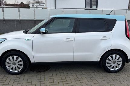 Kia Soul 32.019 km 9.900 &euro; Salzgitter-Lebenstedt 38226