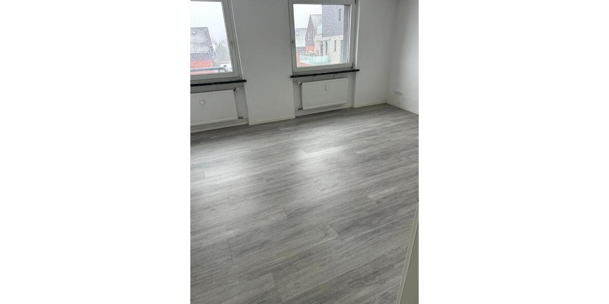 Etagenwohnung Braunschweig Heidberg-Melverode - 3 Zimmer, 80 m&sup2;, 975&euro; | Angebot:24381754