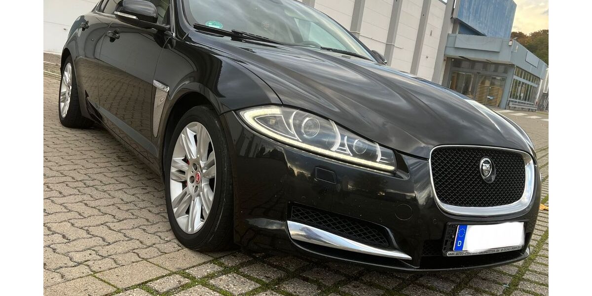 Jaguar XF 319.000 km 8.999 &euro; Salzgitter 38226