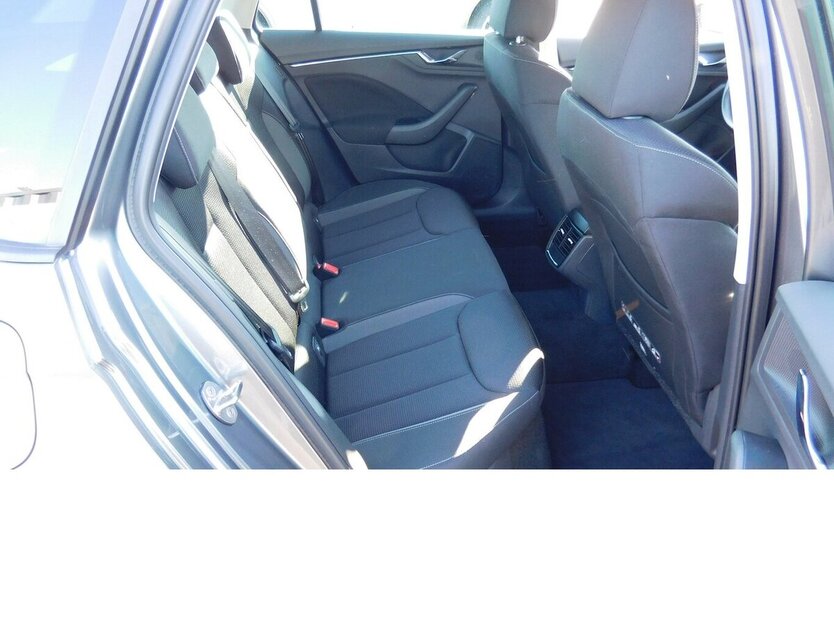 Skoda Kamiq 1.0 Tour Ambition DSG 7-Gang Navi Klima 34.100 km 19.990 € Vordorf 38533