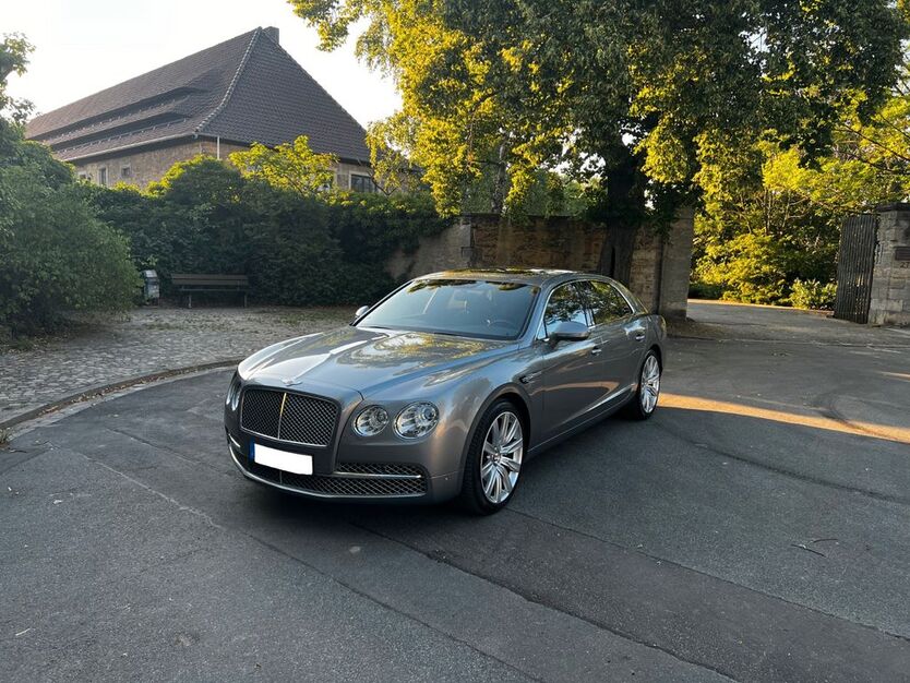 Bentley Flying Spur 162.000 km 78.500 € Wolfsburg 38448