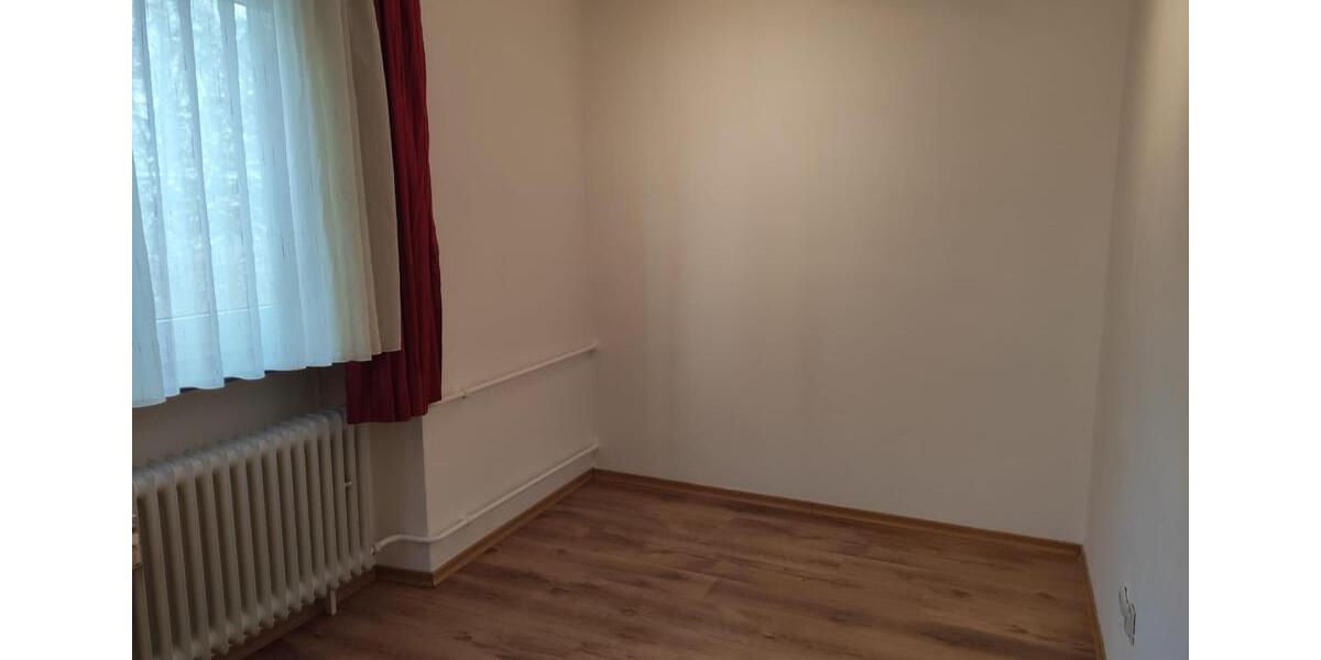 Etagenwohnung Braunschweig Broitzem - 1 Zimmer, 30 m&sup2;, 510&euro; | Angebot:26618680