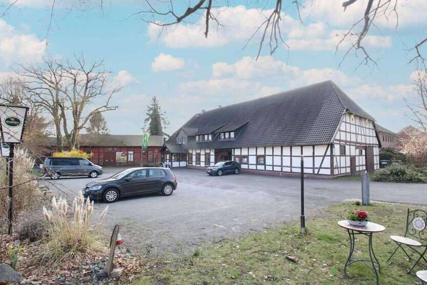Haus zum Kaufen in Gifhorn 549.000 € 531 m²