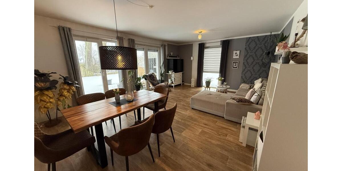 Etagenwohnung Sassenburg - 4 Zimmer, 110 m&sup2;, 1.215&euro; | Angebot:24848560