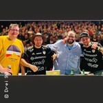 Drei 90 - Was Sie schon immer über Fußball wissen wollten!