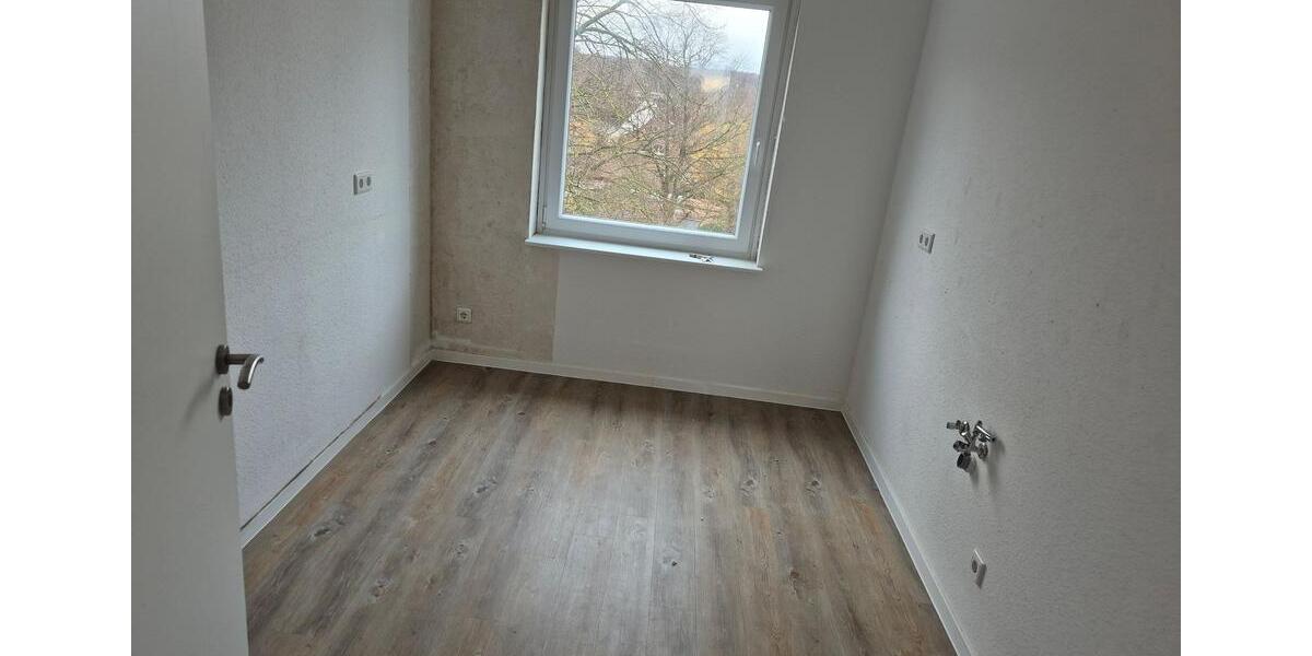 Etagenwohnung Wolfenbüttel Ahlum - 3 Zimmer, 81 m&sup2;, 650&euro; | Angebot:23691243