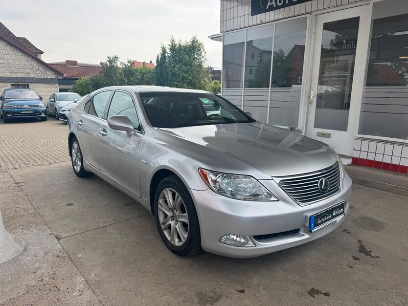 Lexus Andere 145.700 km 15.999 € Wolfenbüttel 38302
