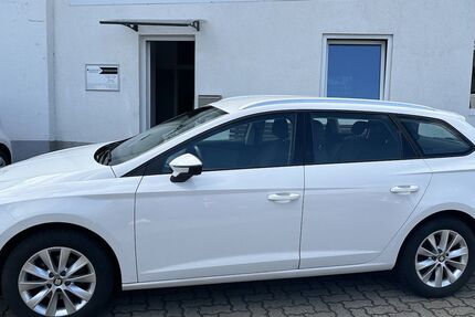 Seat Leon 215.333 km 9.690 &euro; Braunschweig 38122