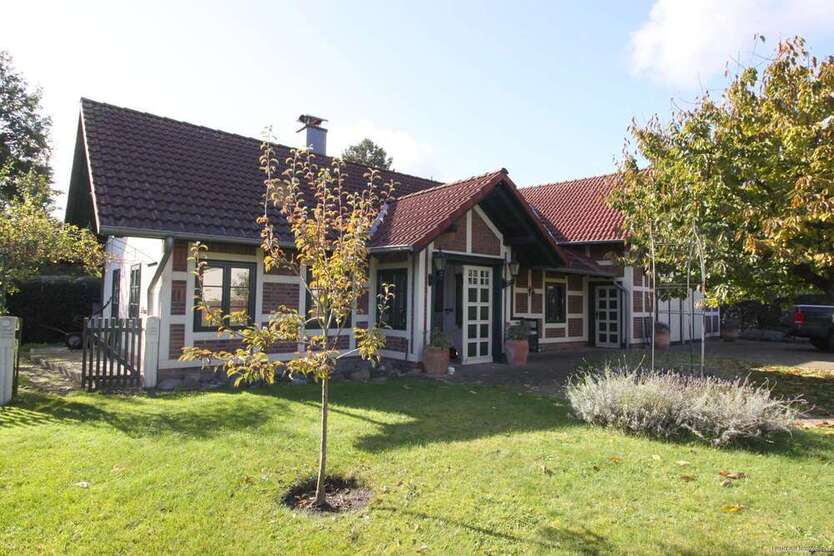 Haus zum Kaufen in Gifhorn 595.000 € 360 m²