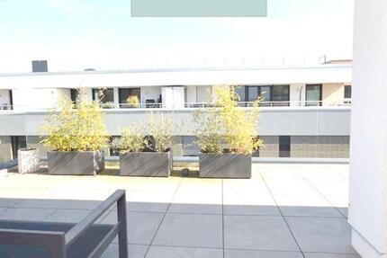 Supermoderne, sonnige Penthouse-Wohnung mit Fahrstuhl + 2 Terrassen...