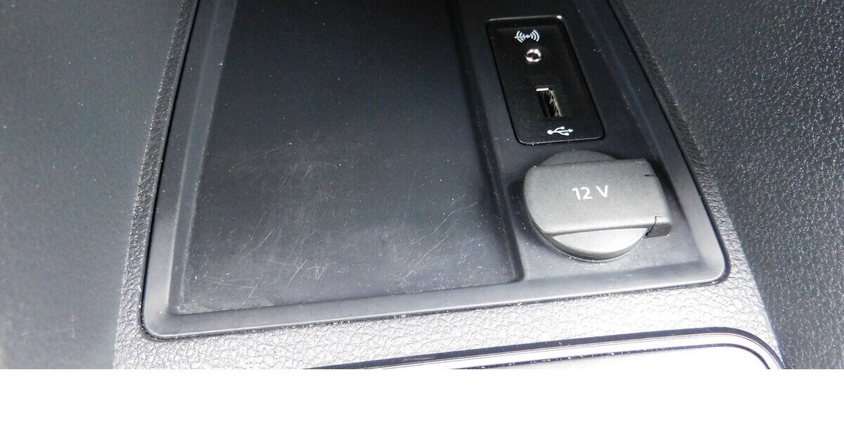 VW Caddy Maxi Abt-e Elektrik DSG 5 Sitze Navi 18.800 km 15.990 &euro; Vordorf 38533