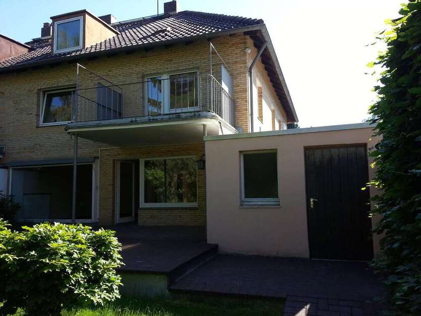 Haus zum Mieten in Braunschweig 2.400 € 180 m²