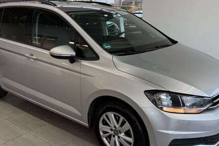 VW Touran 98.000 km 19.990 &euro; Braunschweig 38116
