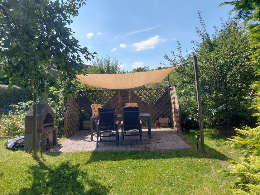 4 Zimmer Eigentumswohnung mit eigenem großen Garten