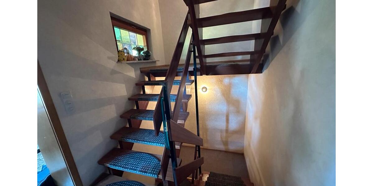 Einfamilienhaus Isenbüttel - 8 Zimmer, 250 m&sup2;, 350.000&euro; | Angebot:25903958