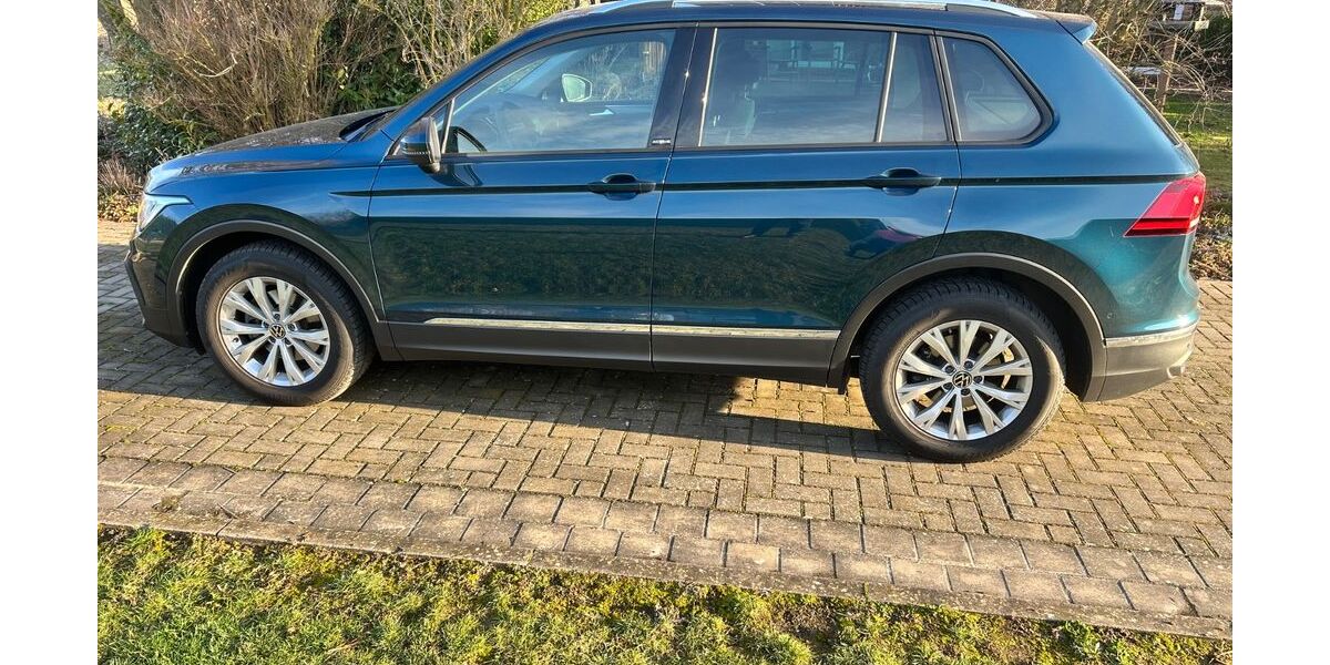 VW Tiguan 48.500 km 27.850 &euro; Dahlum 38170