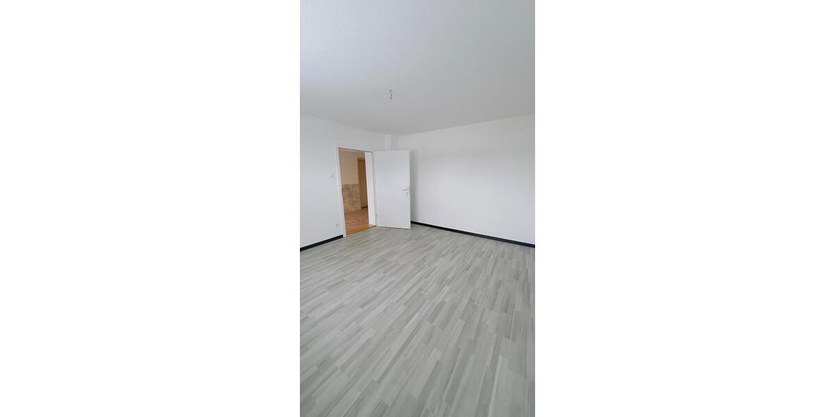 Etagenwohnung Edemissen - 4 Zimmer, 115 m&sup2;, 1.300&euro; | Angebot:24743448