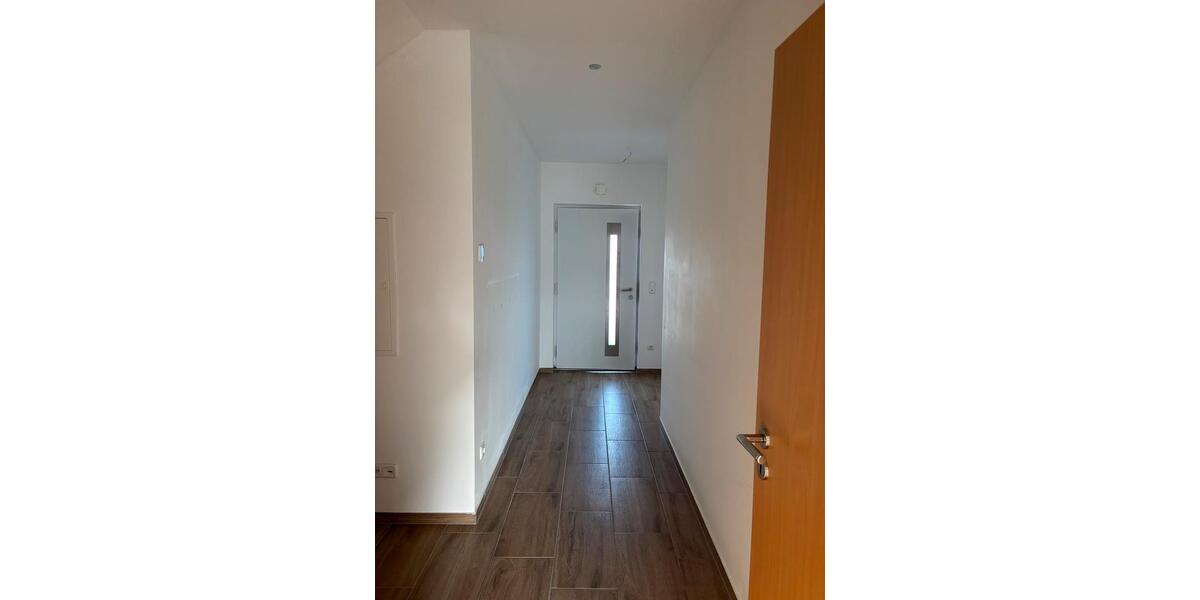 Doppelhaushälfte Meinersen - 4 Zimmer, 125 m&sup2;, 1.200&euro; | Angebot:24585209