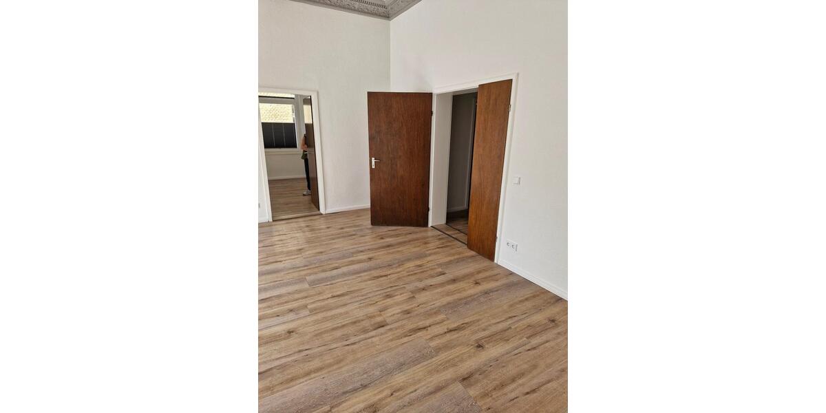 Hochparterre Braunschweig Nordstadt - 3 Zimmer, 120 m&sup2;, 1.150&euro; | Angebot:26547792