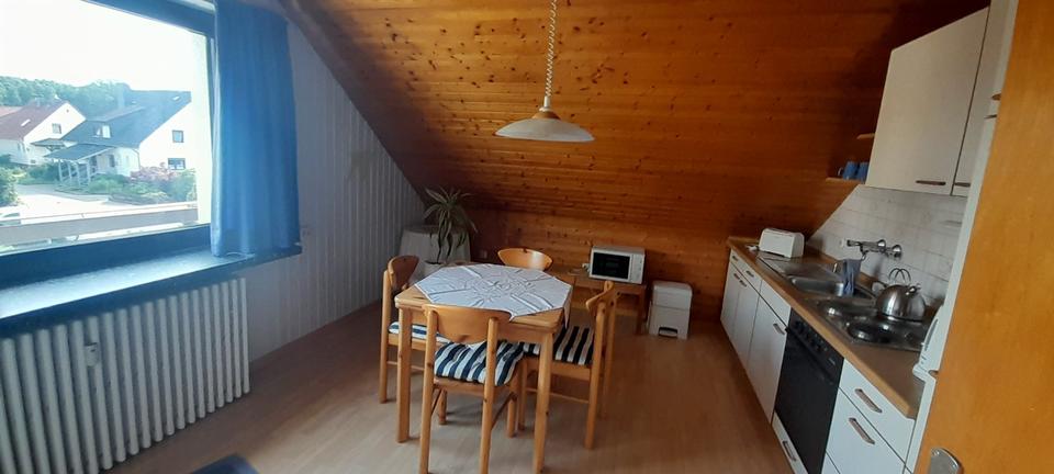 Dachgeschoßwohnung Rötgesbüttel - 4 Zimmer, 88 m&sup2;, 800&euro; | Angebot:24314582