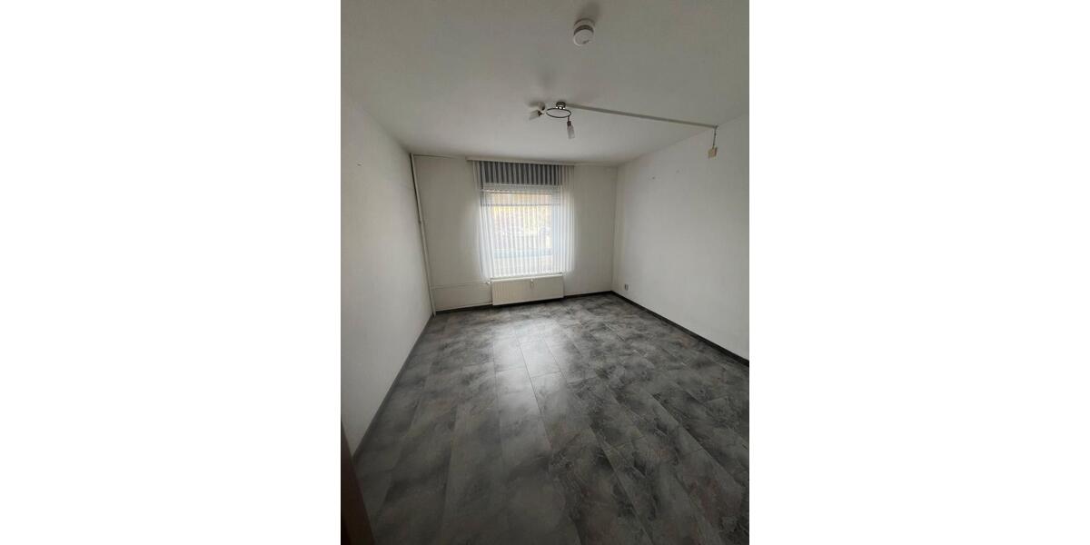 Erdgeschoßwohnung Wolfsburg Ehmen - 3 Zimmer, 75 m&sup2;, 149.000&euro; | Angebot:26675842
