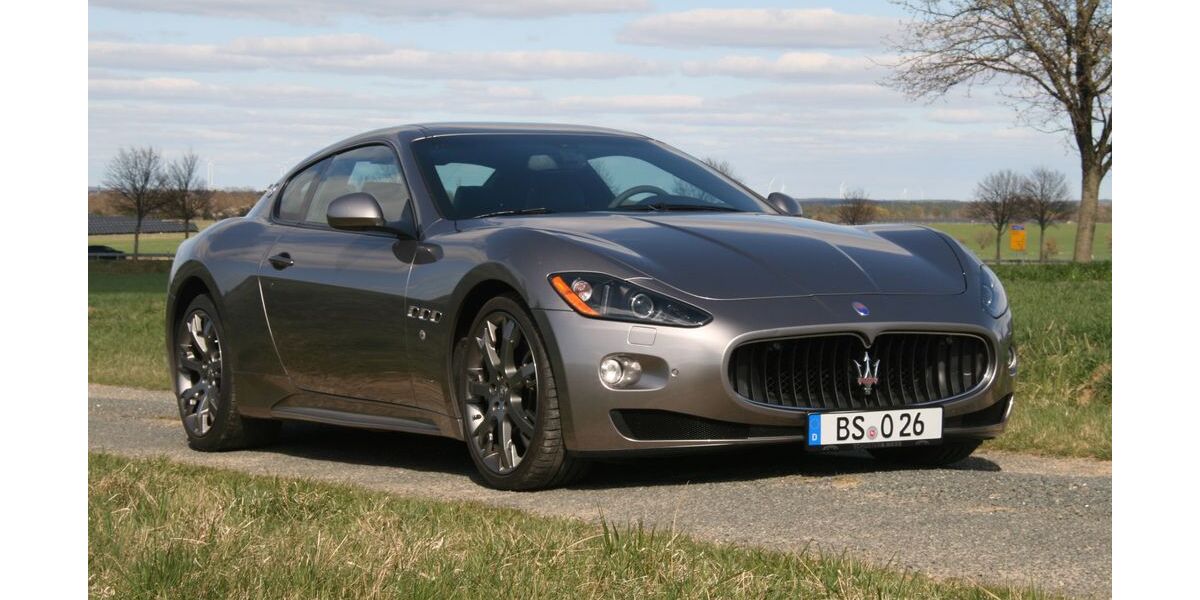 Maserati Granturismo 30.500 km 61.455 € Braunschweig 38112