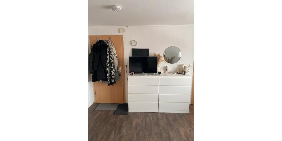 Dachgeschoßwohnung Wolfsburg Ehmen - 1 Zimmer, 32 m&sup2;, 295&euro; | Angebot:24739876