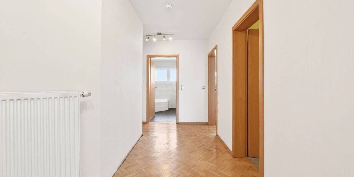 Etagenwohnung Salzgitter Lebenstedt - 3 Zimmer, 106 m&sup2;, 280.000&euro; | Angebot:25986932