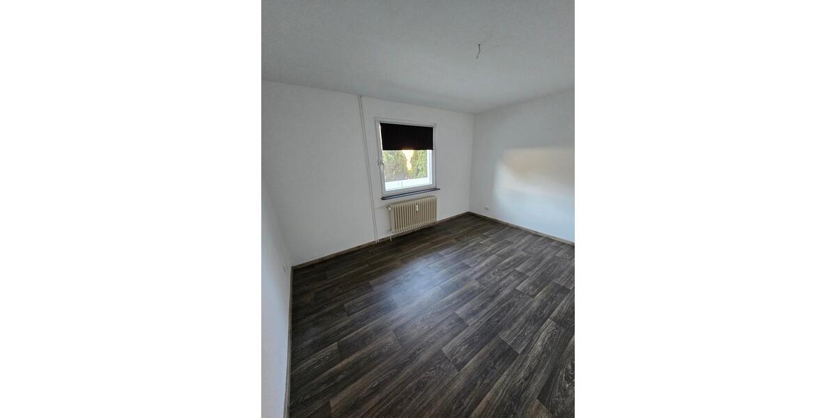 Erdgeschoßwohnung Braunschweig Broitzem - 3 Zimmer, 80 m&sup2;, 600&euro; | Angebot:24876386