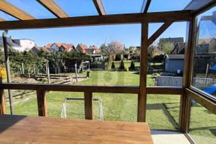 MODERN MIT TERRASSE UND GARTEN 3 zimmer