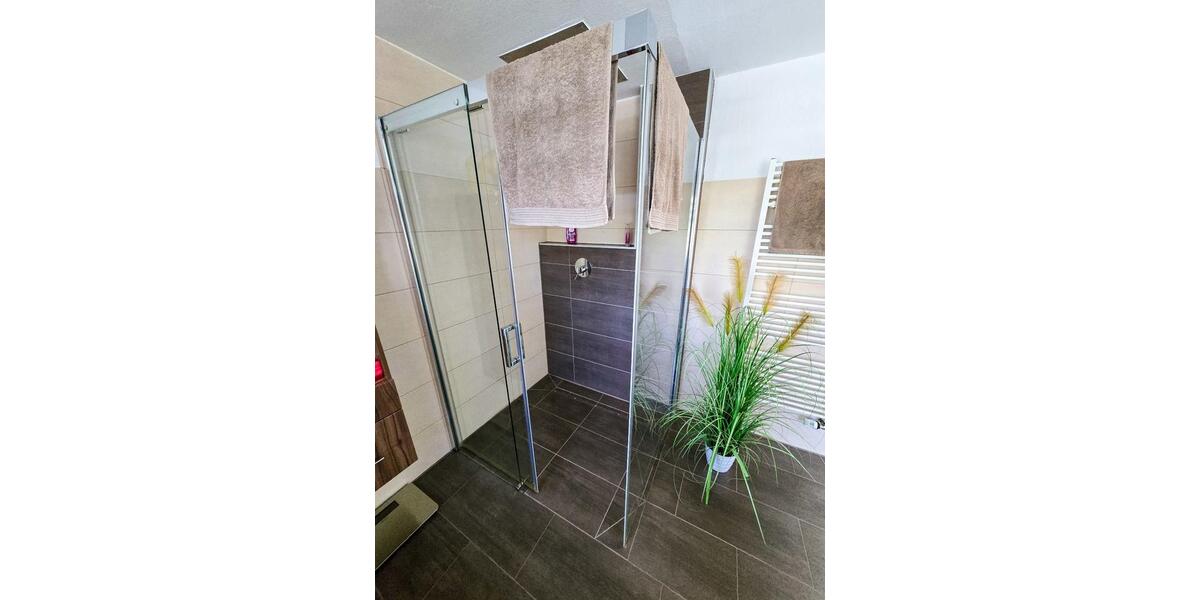 Reihenhaus Salzgitter - 3 Zimmer, 94 m&sup2;, 285.000&euro; | Angebot:25427746