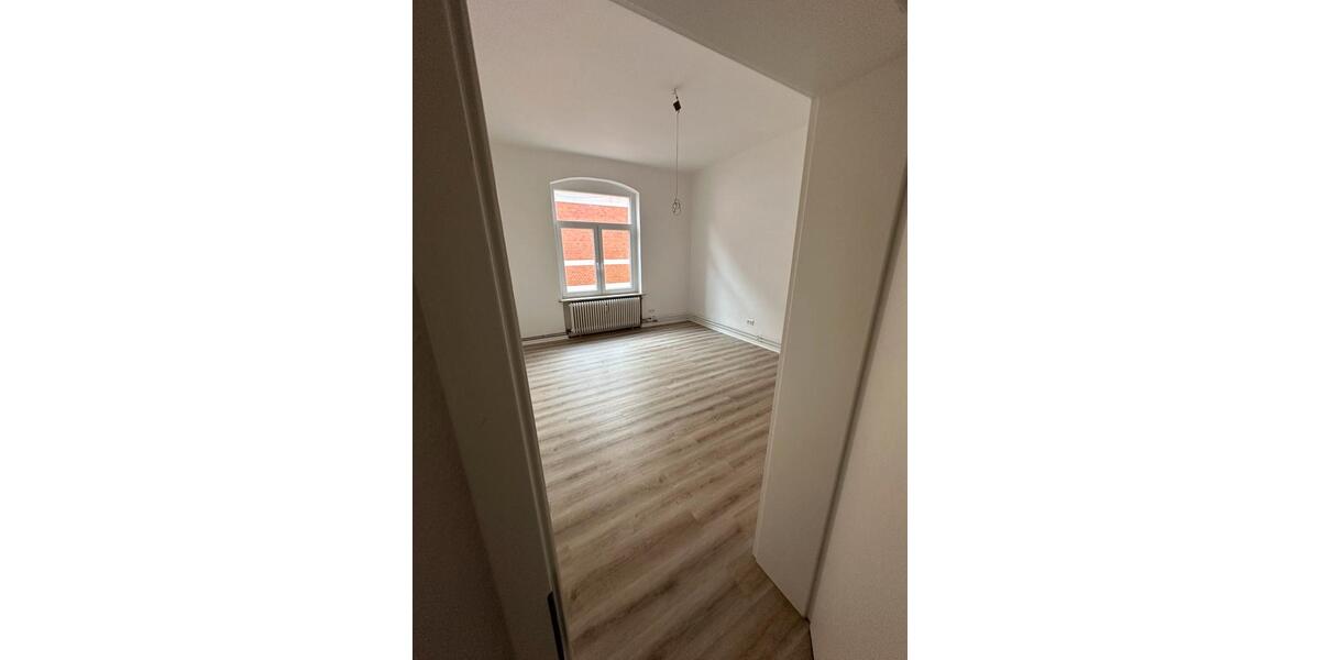 Etagenwohnung Braunschweig Östliches Ringgebiet - 3 Zimmer, 110 m&sup2;, 1.400&euro; | Angebot:24729714