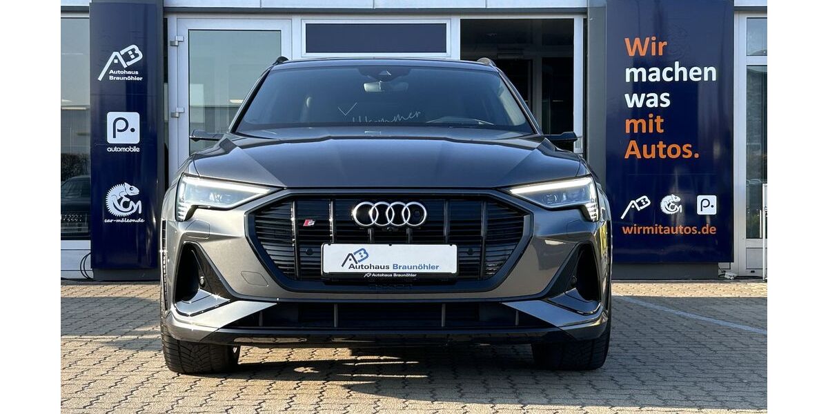 Audi e-tron 85.746 km 36.750 &euro; Salzgitter 38229