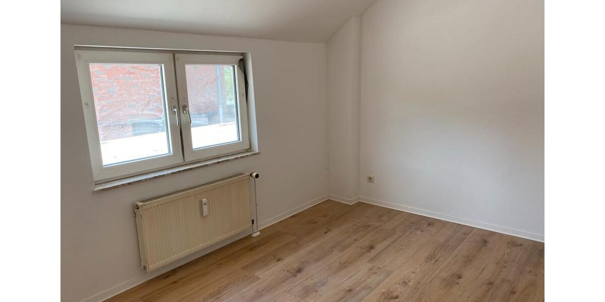 Dachgeschoßwohnung Wolfsburg Detmerode - 2.5 Zimmer, 61 m&sup2;, 600&euro; | Angebot:25081780