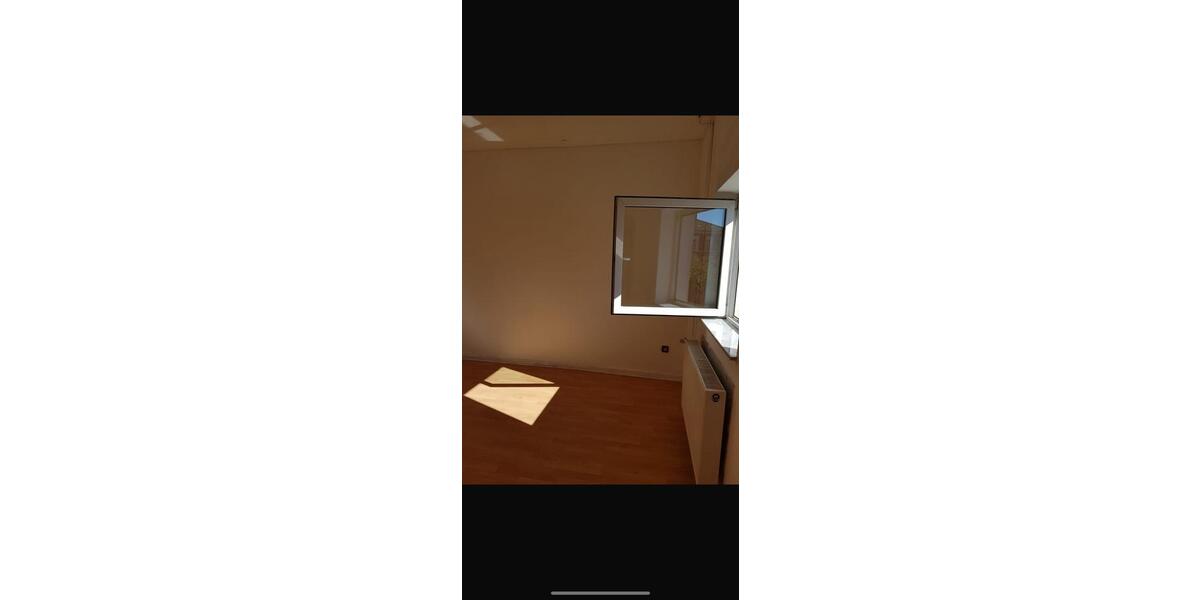 Etagenwohnung Vechelde - 4 Zimmer, 105 m&sup2;, 870&euro; | Angebot:25976432